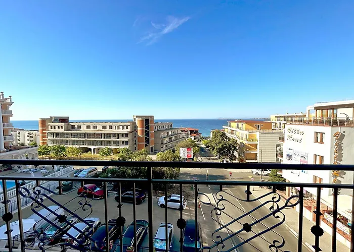 Апартамент Calabria